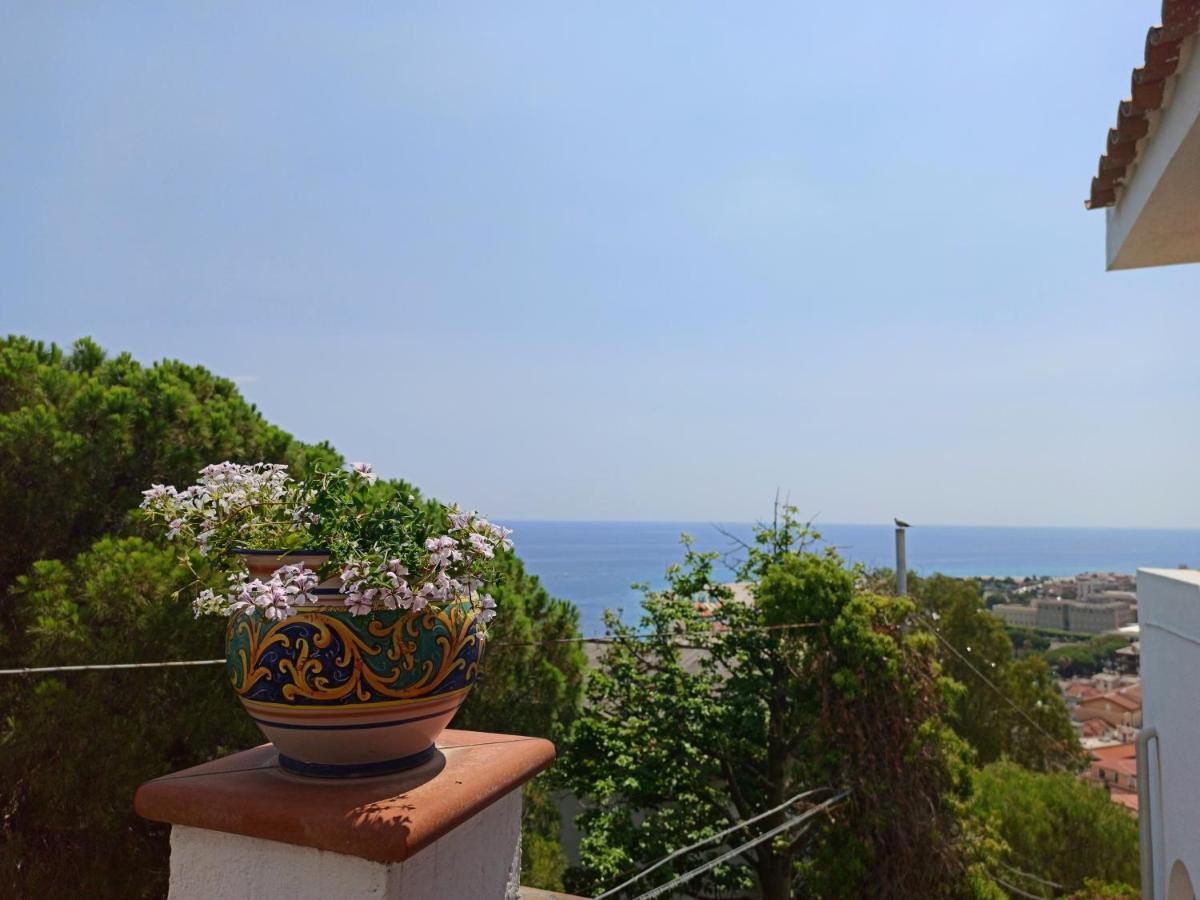 Velalatina Residence B&B Soverato - Camera Maestrale & Camera Tramontana โซเวราโต มาริน่า ภายนอก รูปภาพ