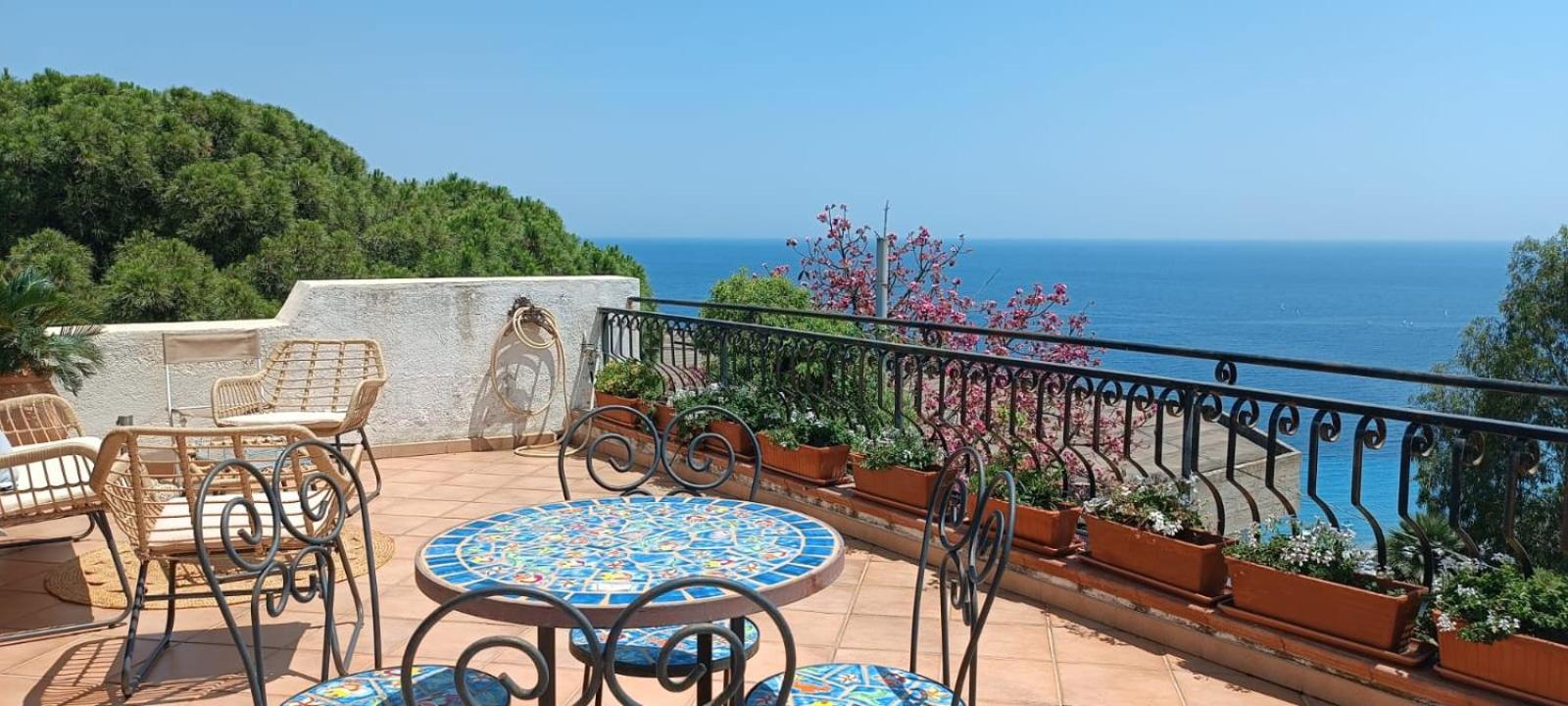 Velalatina Residence B&B Soverato - Camera Maestrale & Camera Tramontana โซเวราโต มาริน่า ภายนอก รูปภาพ