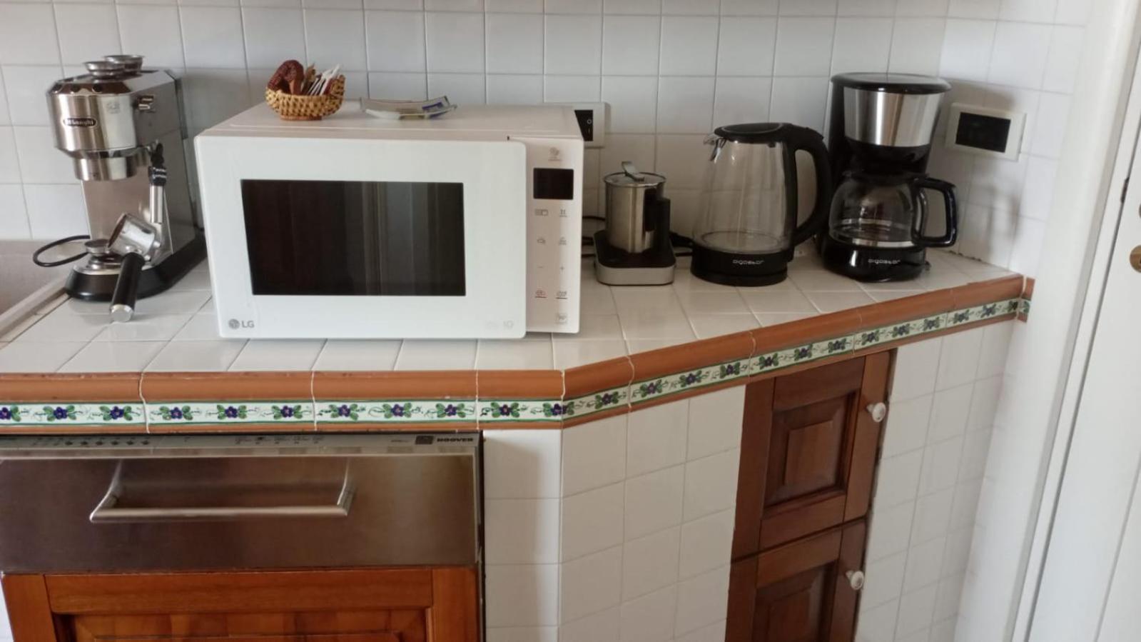 Velalatina Residence B&B Soverato - Camera Maestrale & Camera Tramontana โซเวราโต มาริน่า ภายนอก รูปภาพ